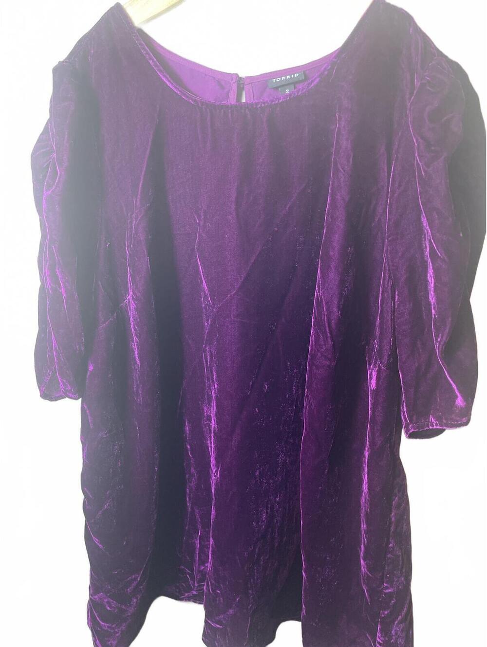Torrid Crushed Velvet Blouse Top Womens 2 Purple Puff Shoulder Whimsigoth Fall